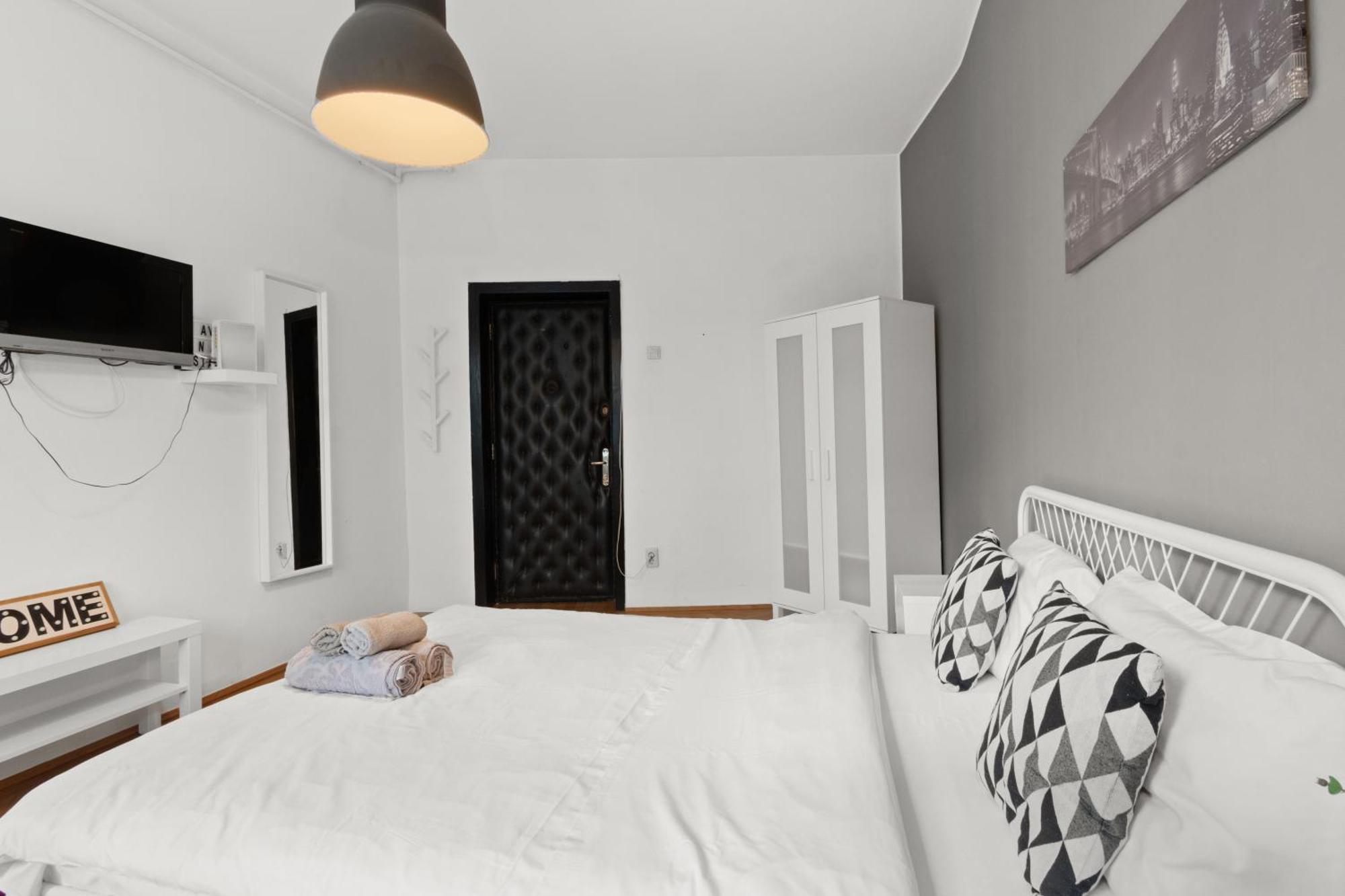 Old Town Studio 23B Apartman Bukarest Kültér fotó